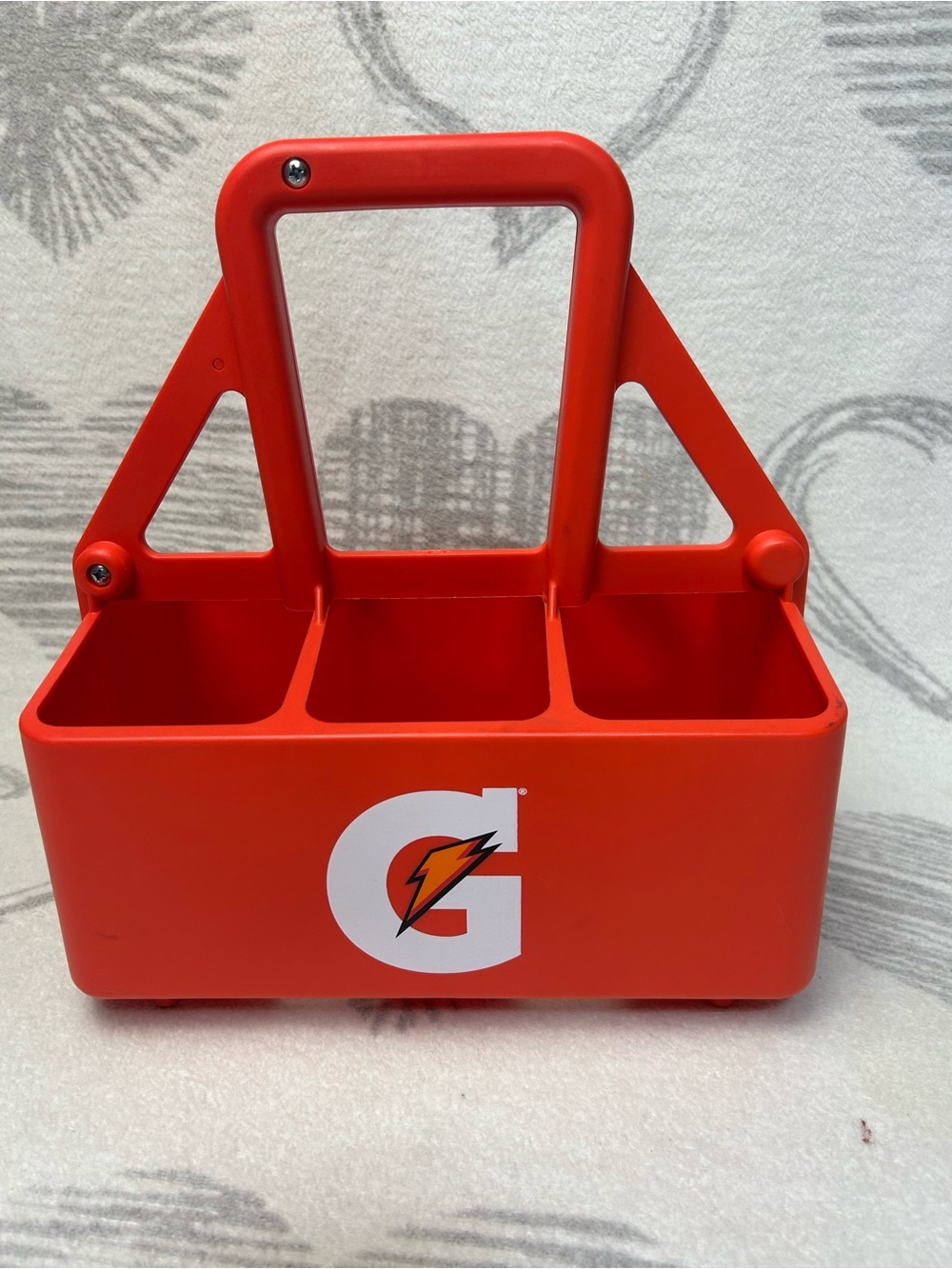 Gatorade 6-pack water bottles holder brand new